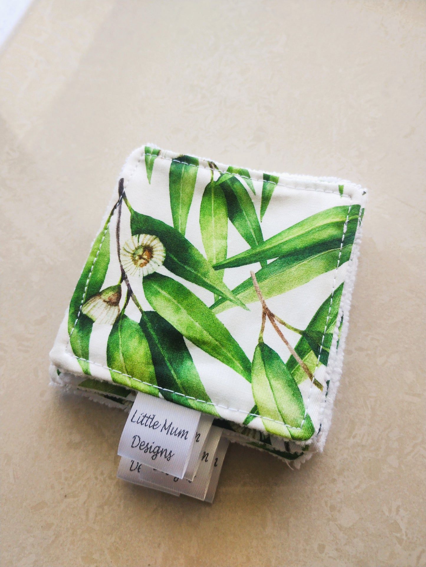 Gum Leaves Makeup Wipes