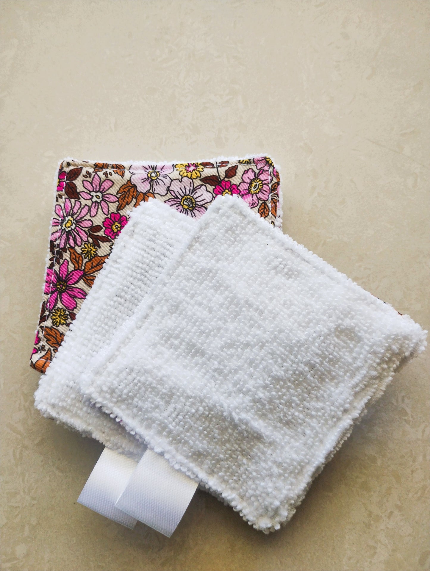 Pretty Pinks Makeup Wipes