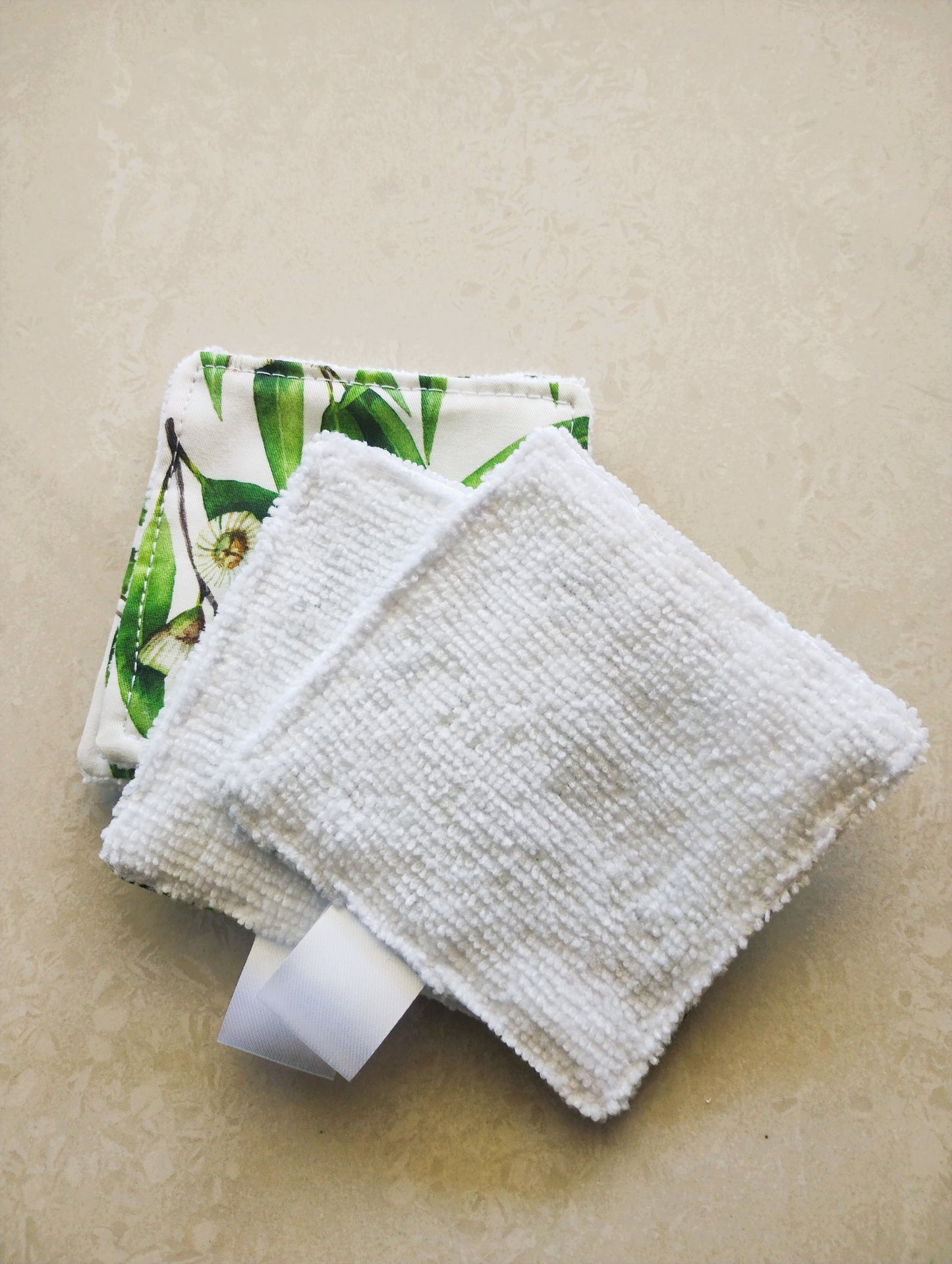 Gum Leaves Makeup Wipes